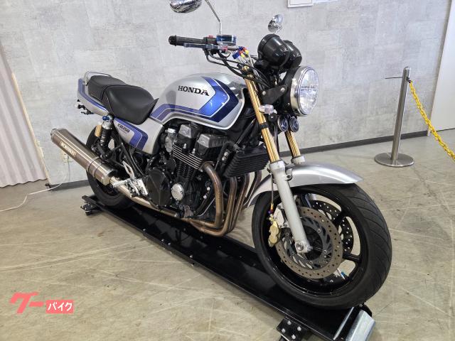 ホンダ CB750 教習車仕様車 スペンサーカラー外装装着・カスタム