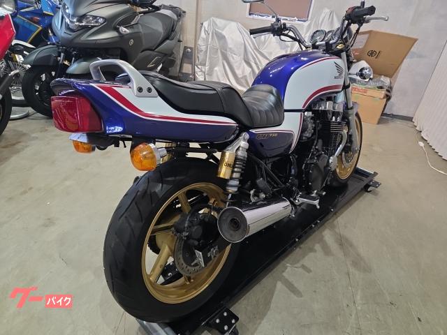 ホンダ CB750 RC42型・2007年・アップハンドル付