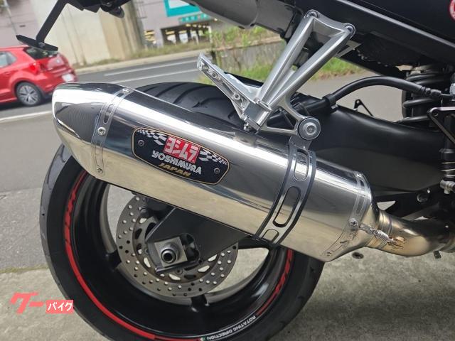 ヤマハ FZ1 ヨシムラマフラー・ベビーフェィス製バックステップ