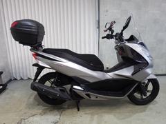 ホンダ　ＰＣＸ１５０　ＫＦ１８型・ロングスクリーン・リヤキャリア＆ＴＯＰＢＯＸ他付　６１１６０