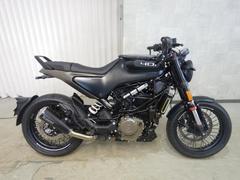 ＨＵＳＱＶＡＲＮＡ　スヴァルトピレン４０１　ＥＴＣ・アクラポビッチマフラー・ＢＳ製Ｓ２２ロードパターンタイヤ　６７６６６