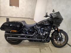 ＨＡＲＬＥＹ−ＤＡＶＩＤＳＯＮ　ＦＸＬＲＳＴ　ソフテイル　ローライダーＳＴ　ＯＰパーツ・クラッシュバー付き　　　６６１４２