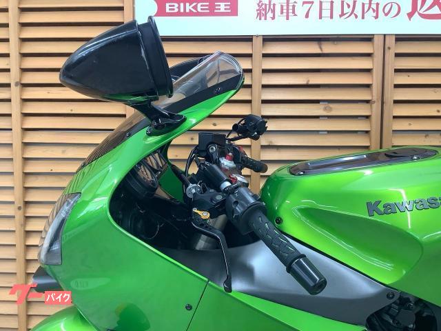 カワサキ Ｎｉｎｊａ ＺＸ－１２Ｒ Ａ１型 イギリス仕様 フェンダーレスカスタム｜バイク王 相模大野店｜新車・中古バイクなら【グーバイク】