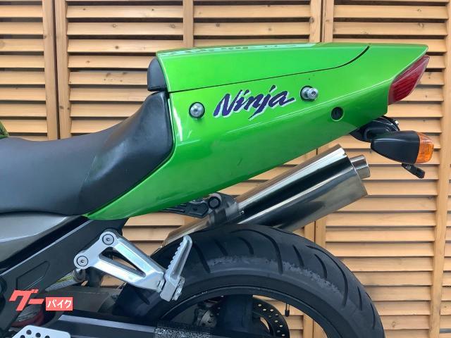 カワサキ Ｎｉｎｊａ ＺＸ－１２Ｒ Ａ１型 イギリス仕様 フェンダーレスカスタム｜バイク王 相模大野店｜新車・中古バイクなら【グーバイク】