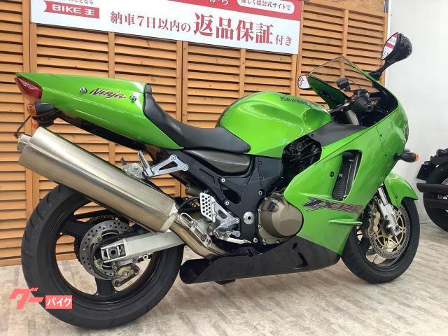 カワサキ Ｎｉｎｊａ ＺＸ－１２Ｒ Ａ１型 イギリス仕様 フェンダーレスカスタム｜バイク王 相模大野店｜新車・中古バイクなら【グーバイク】