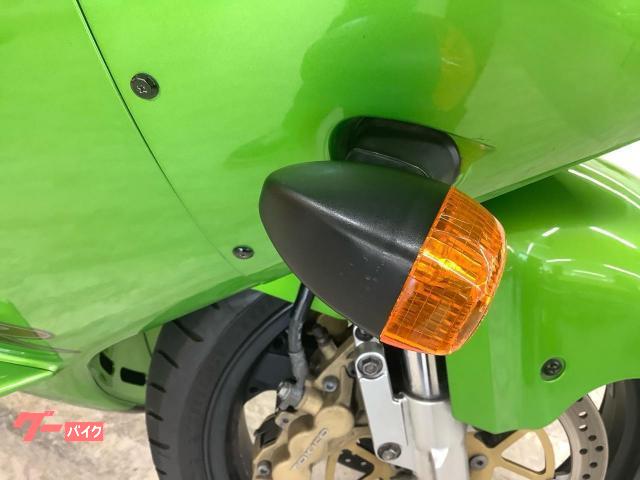 カワサキ Ｎｉｎｊａ ＺＸ－１２Ｒ Ａ１型 イギリス仕様 フェンダーレスカスタム｜バイク王 相模大野店｜新車・中古バイクなら【グーバイク】