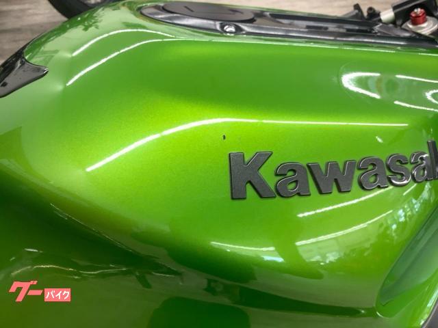 カワサキ Ｎｉｎｊａ ＺＸ－１２Ｒ Ａ１型 イギリス仕様 フェンダーレスカスタム｜バイク王 相模大野店｜新車・中古バイクなら【グーバイク】