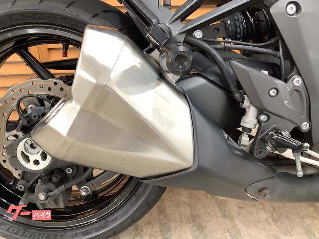 カワサキ Z1000 2020年モデル エンジンスライダー