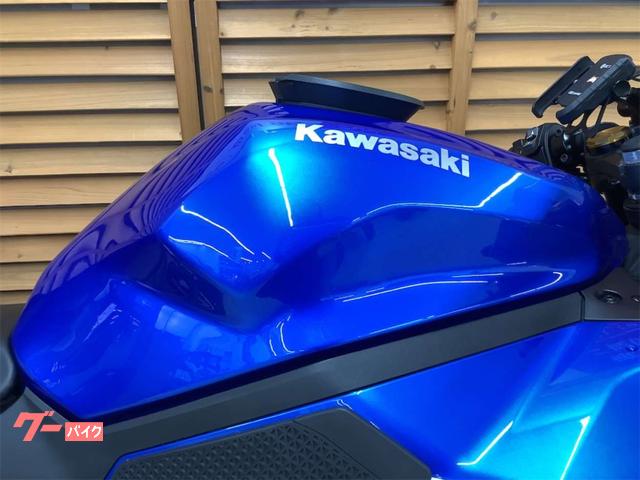 カワサキ ニンジャZX－4R SE 2024年モデル USB