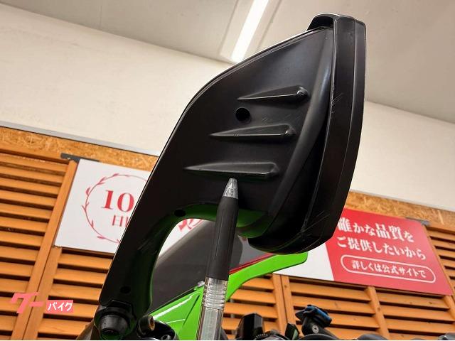カワサキ Ninja ZX－25R SE トリックスター製マフラー
