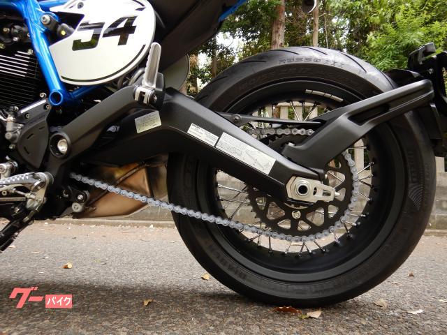 DUCATI スクランブラーカフェレーサー 最終型 マウント