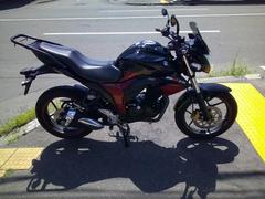 スズキ　ＧＩＸＸＥＲ　１５０　リアキャリア　スモークスクリーン　ミニミラー　グリップ
