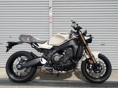 ヤマハ　ＸＳＲ９００　日本限定カラー