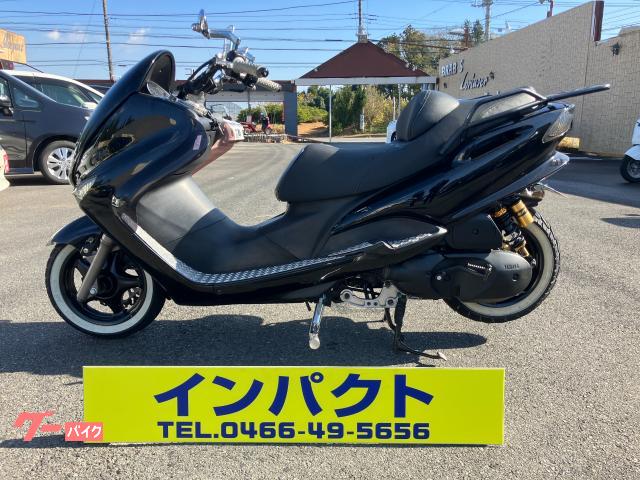 マジェスティ１２５　ＦＩ　インジェクション　駆動系整備済　主要部品交換済　取説有　マフラー　ローダウン　リアキャリア付