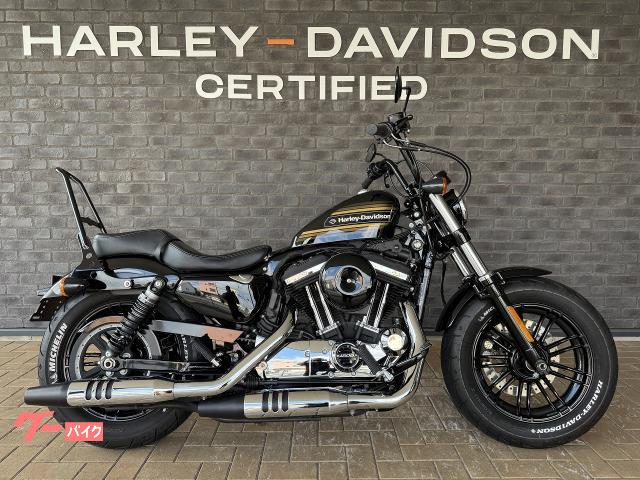 ＸＬ１２００ＸＳ　フォーティエイトスペシャル　ファイナルイヤーモデル　鏡面コーティング　シーシーバー　２人乗仕様　ＨＤ認定中古車
