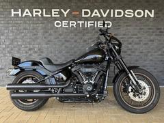 ＨＡＲＬＥＹ−ＤＡＶＩＤＳＯＮ　ＦＸＬＲＳ　ソフテイル　ローライダーＳ　鏡面コーティング　サドルバックガード　ＨＤ認定中古車