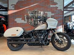 ＨＡＲＬＥＹ−ＤＡＶＩＤＳＯＮ　ＦＸＬＲＳＴ　ソフテイル　ローライダーＳＴ