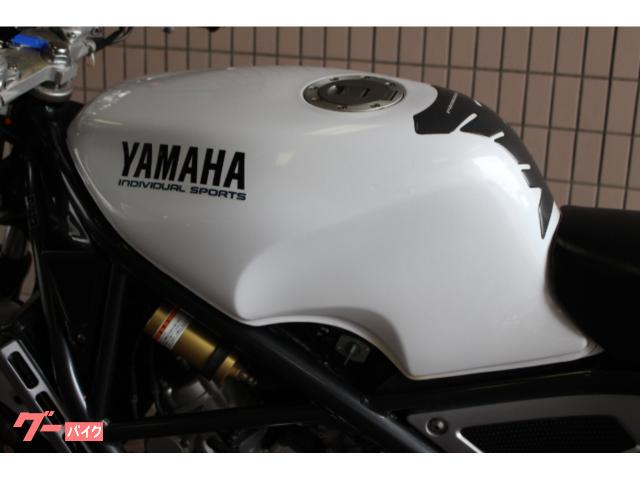 ヤマハ R1－Z 最終型 社外クロスチャンバー ETC車載器 スマホ
