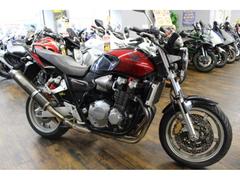 ホンダ　ＣＢ１３００Ｓｕｐｅｒ　Ｆｏｕｒ　ＴＳＲ製カーボンマフラー装備