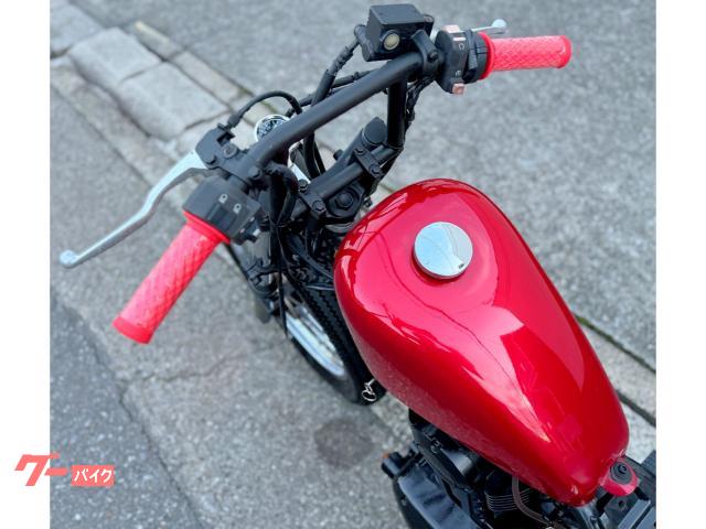 カワサキ ２５０ＴＲ ＳＳタンク キャンディレッド塗装 フリスコ ネオチョッパー ボバーカスタム 令和レトロＮＥＯクラシック  ＭＹ２００３｜ａｌｔｅｒｎａｔｉｖｅ（オルタネイティブ）｜新車・中古バイクなら【グーバイク】