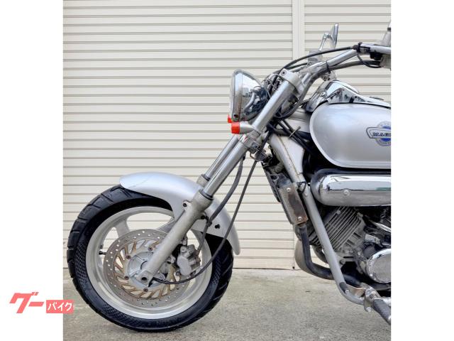 V-TWINマグナ250　コブラシート イージーライダース製Vツインマグナ250 シート 社外 中古 MC29