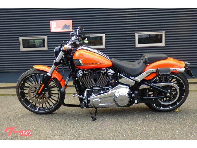 新車外し ハーレー ブレイクアウト FXBR 純正 シート HARLE 未使用 ハーレーダビッドソン FXBR ソフテイル ブレイクアウト の