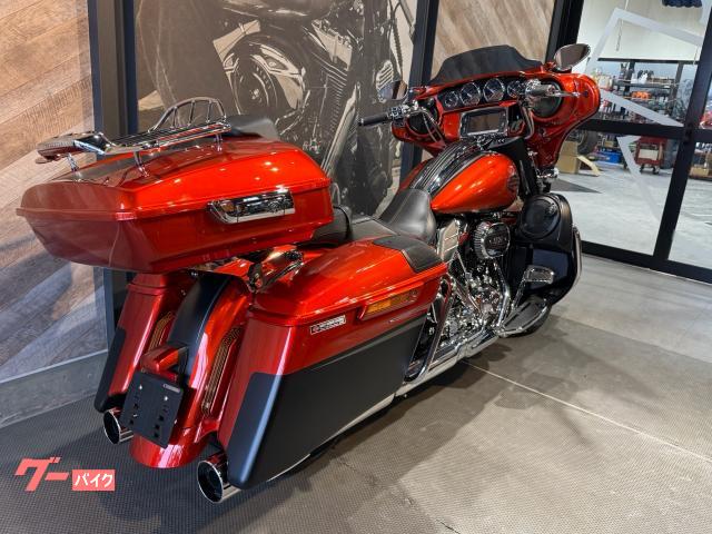 HARLEY－DAVIDSON CVO FLHXSE ストリート