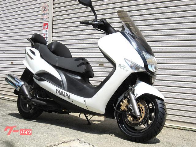マジェスティ１２５Ｆｉ　２００８年最終モデル　フロントタイヤ新品　ノーマル車　パールホワイト