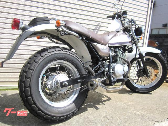 スズキ バンバン200 NH42A 2010年インジェクションモデル
