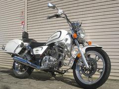 スズキ　ＧＺ１２５ＨＳ　ノーマル車　パールホワイト　２０１０年モデル　大型バンパー　リアボックス標準装備