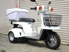 ホンダ　ジャイロＸスタンダード　２０１１年インジェクションモデル　ホンダ純正オプション９５Ｌマルチボックス　グリップヒーター　バスケット