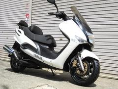 ヤマハ　マジェスティ１２５Ｆｉ　２００８年最終モデル　フロントタイヤ新品　ノーマル車　パールホワイト