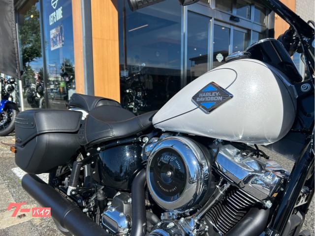 HARLEY－DAVIDSON FLHC ソフテイル ヘリテイジ