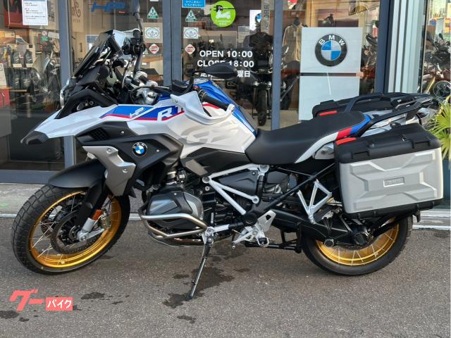 Ｒ１２５０ＧＳ　パニアケース　Ａｋｒａｐｏｖｉｃスポーツマフラー　Ｅｇガード　ラリーシート　ヘッドライトガード　ＵＳＢ　ＥＴＣ他付