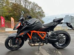 ＫＴＭ　１２９０スーパーデュークＲ　テックパックインストール済