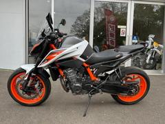 ＫＴＭ　８９０デュークＲ　ローダウン仕様