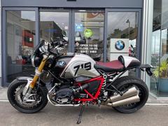 ＢＭＷ　Ｒ　ｎｉｎｅＴ　ＯＰ７１９　純正アルミビレットパーツ多数　エンジンガード　スクリーン　レーダー　ＵＳＢポート　ＥＴＣ　限定シート他