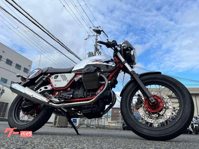 Ｖ７レーサー　７４４ｃｃ　ＯＨＶ２バルブ　スチール製クロームメッキタンク　アルミ製ホイールリム