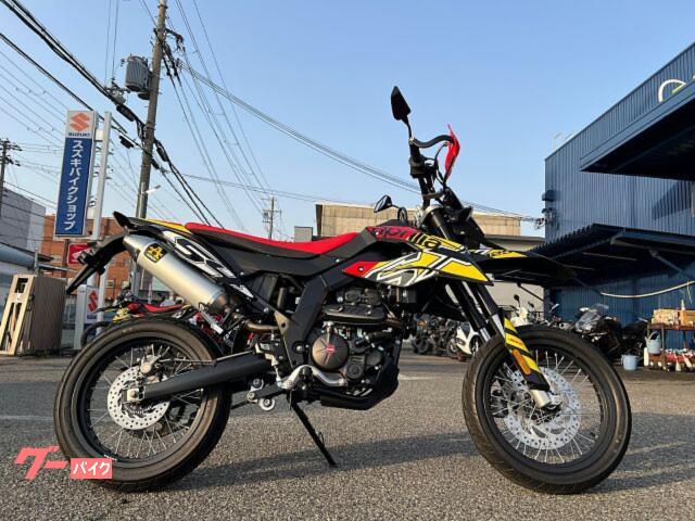 aprilia SX125 アローマフラー ナックルガード｜モト 