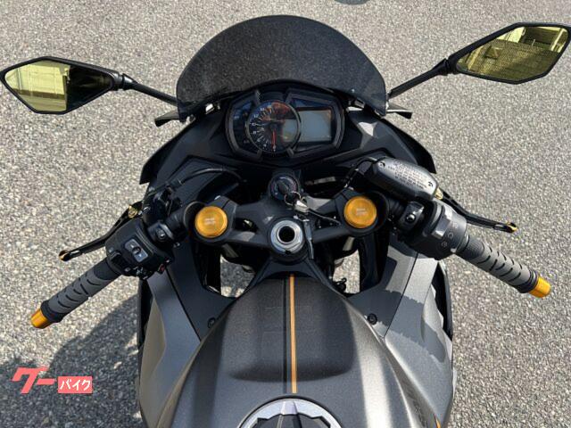 カワサキ Ninja ZX－25R SE AKRAPOVIC