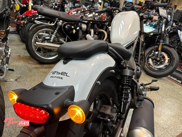 HONDA レブル250　ホワイト タンク レブル 250/ホンダ 【残り1台！】SEdition仕様 新車 パール
