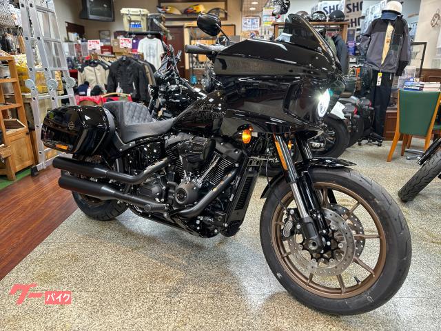 ＦＸＬＲＳＴ　ソフテイル　ローライダーＳＴ　２０２４　ミルウォーキーエイト１１７　サドルマンシート　メーカー保証付　登録済未使用車