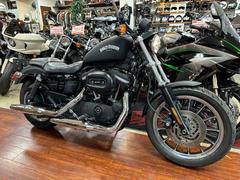 ＨＡＲＬＥＹ−ＤＡＶＩＤＳＯＮ　ＸＬ８８３Ｒ　マットブラック仕様　サイドカバー　ミラー　ステップカスタム