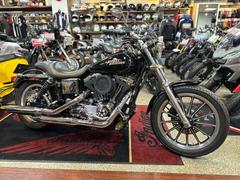 ＨＡＲＬＥＹ−ＤＡＶＩＤＳＯＮ　ＦＸＤＬＩ　ローライダー　２００５モデル　ＥＦＩ　ＶＰクラッチ　ハイベント　ウインカー　クロームパーツ　各部カスタム　車検新規２年