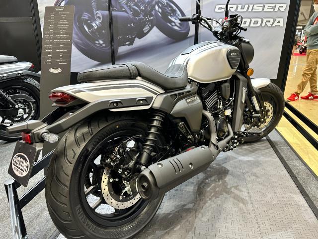 ＨＹＯＳＵＮＧ ＧＶ２５０ ＤＲＡ 新型 ＵＳＢポート標準 フルＬＥＤ