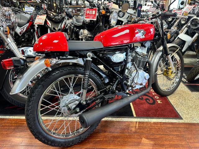 SKY TEAM CAFE RACER ACE 125 S 5速