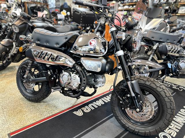 黒いタンクだけどシルバーとはこれいかに【HONDA モンキー125】 | 中古