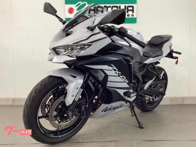 カワサキ Ninja ZX－4R SE ワンオーナー スライダー