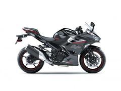 カワサキ　Ｎｉｎｊａ　４００　２０２５年モデル