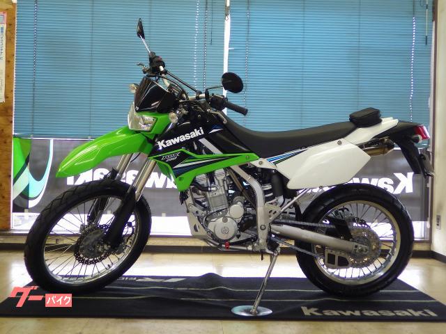 カワサキ KLX250 FI仕様 RENTHAL製ハンドル｜服部